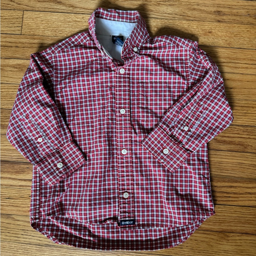 Boys Oshkosh button down 3/4 length sleeve